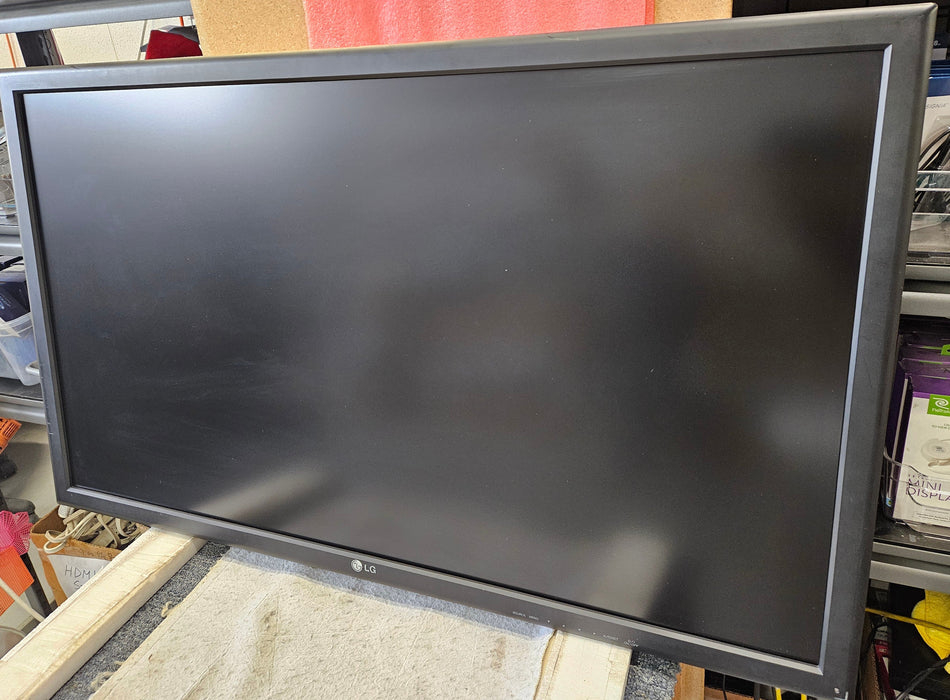 LG M4212C-BA Digital signage display (42") 500 cd/m² WXGA 1366 x 768 Black(it is not original box)